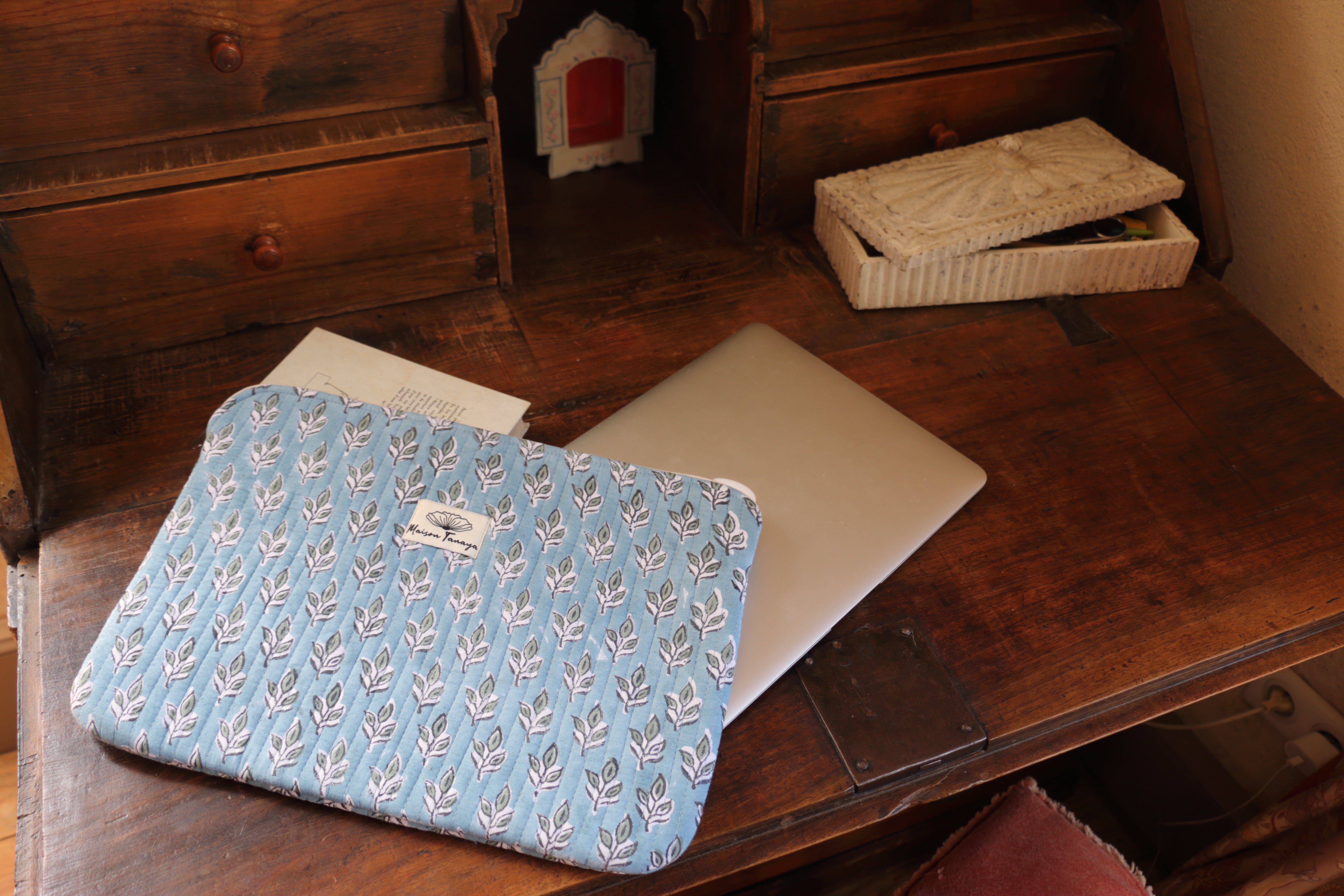 Lagoon Blue Mani Pouch