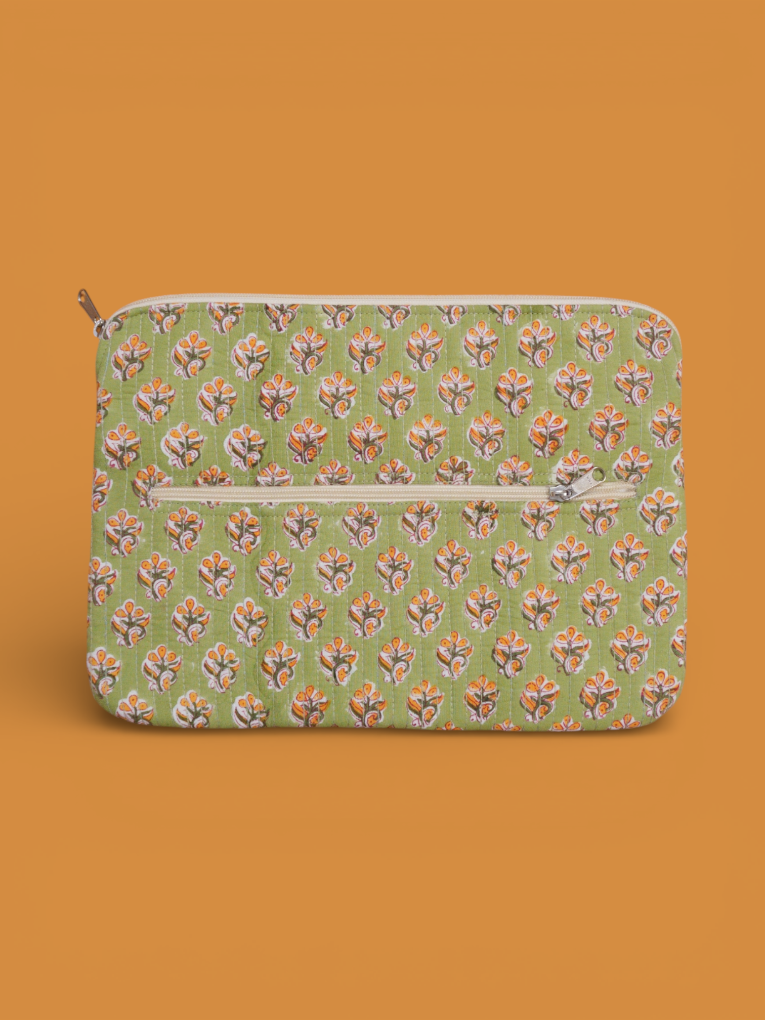 Soft Green Mani Pouch